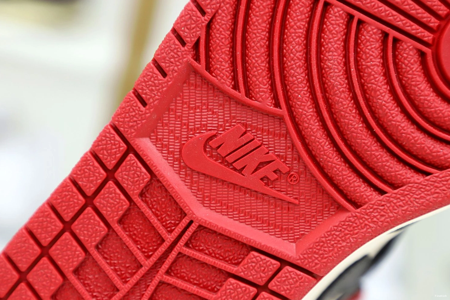 TOE' JORDAN HIGH 'BRED 1 OG AIR RETRO 0104